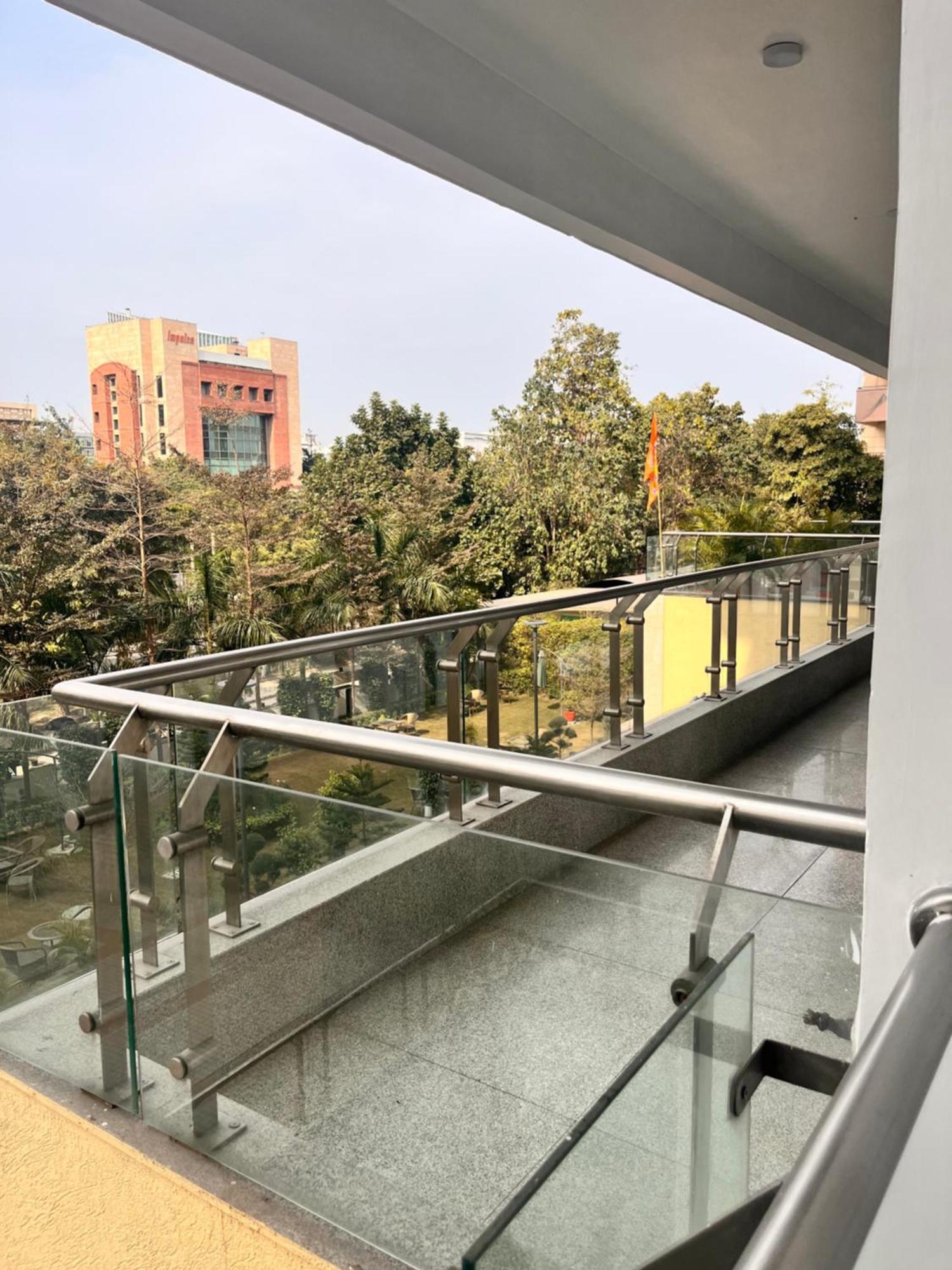 Gazebo Inn & Suites Medanta Gurgaon Exterior foto