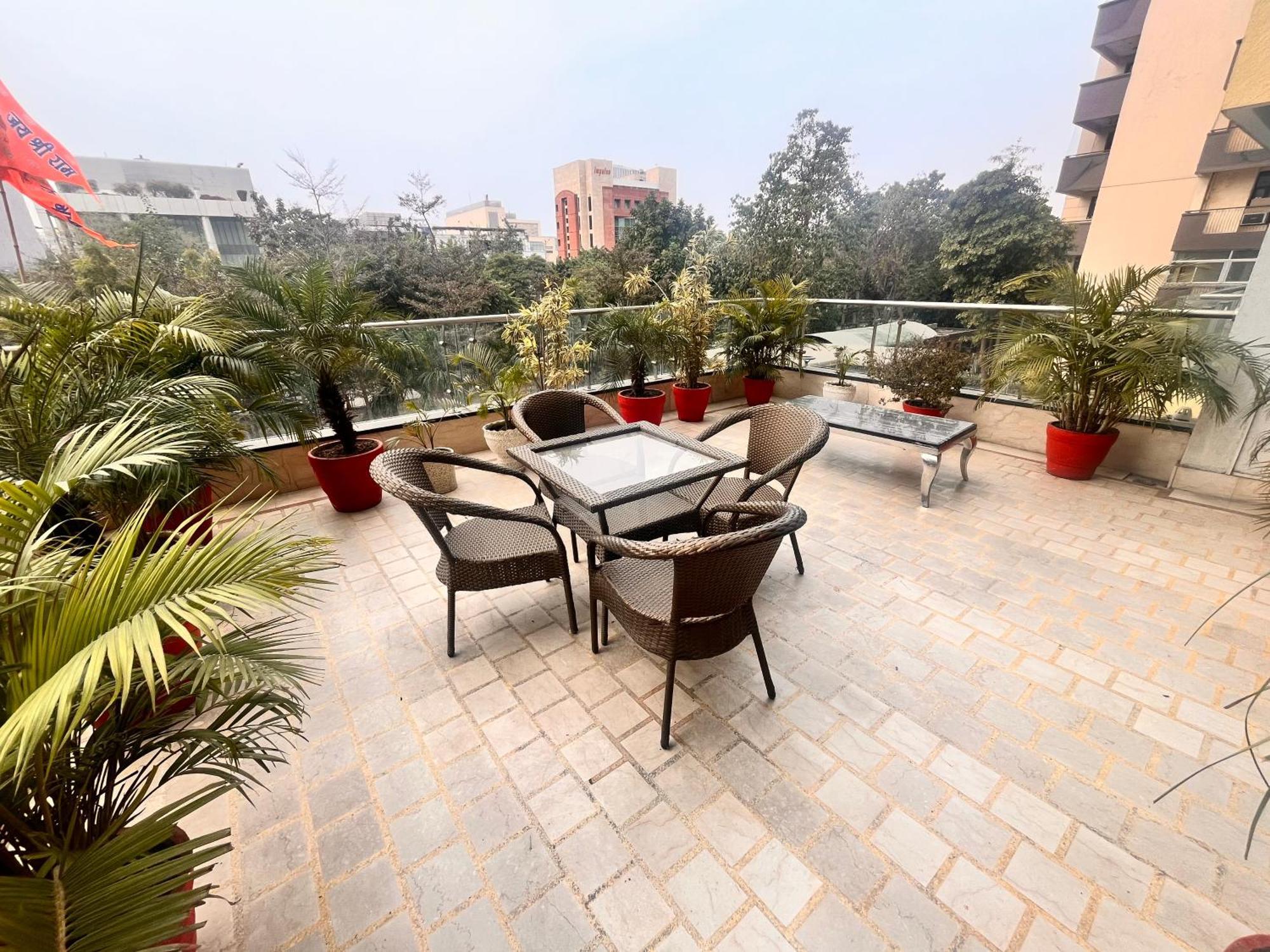 Gazebo Inn & Suites Medanta Gurgaon Exterior foto