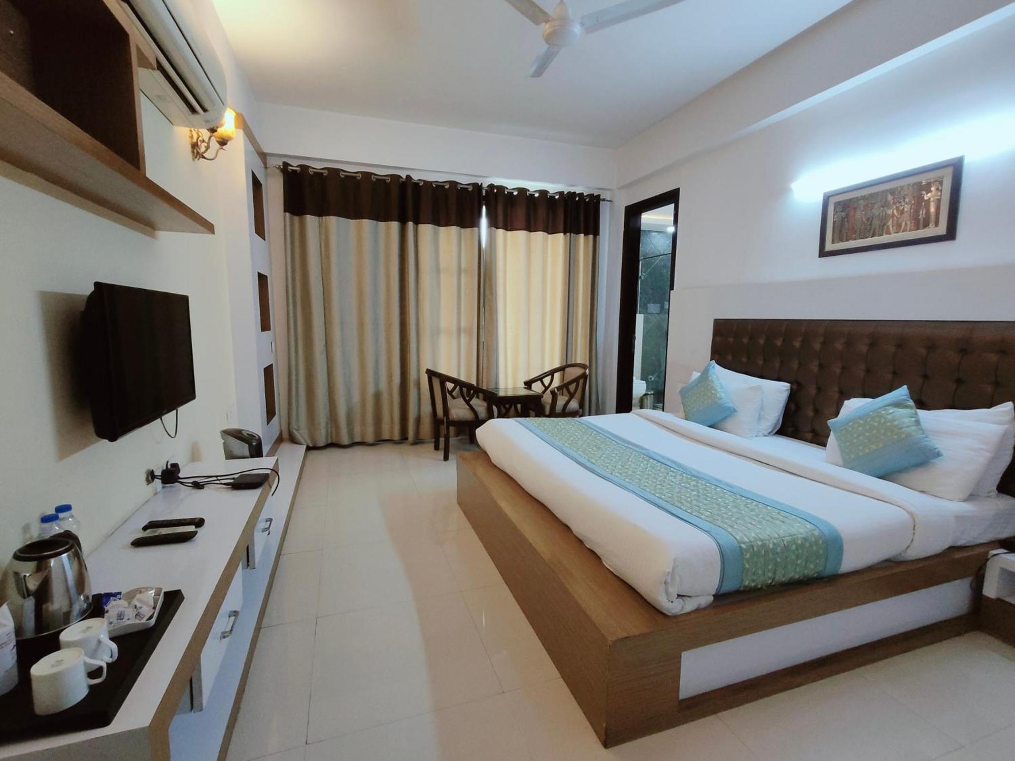 Gazebo Inn & Suites Medanta Gurgaon Exterior foto