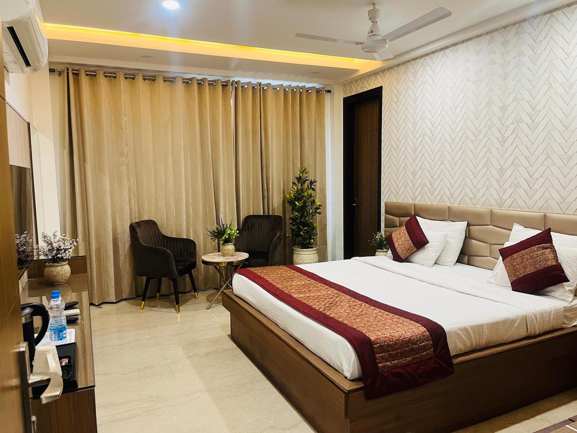 Gazebo Inn & Suites Medanta Gurgaon Exterior foto