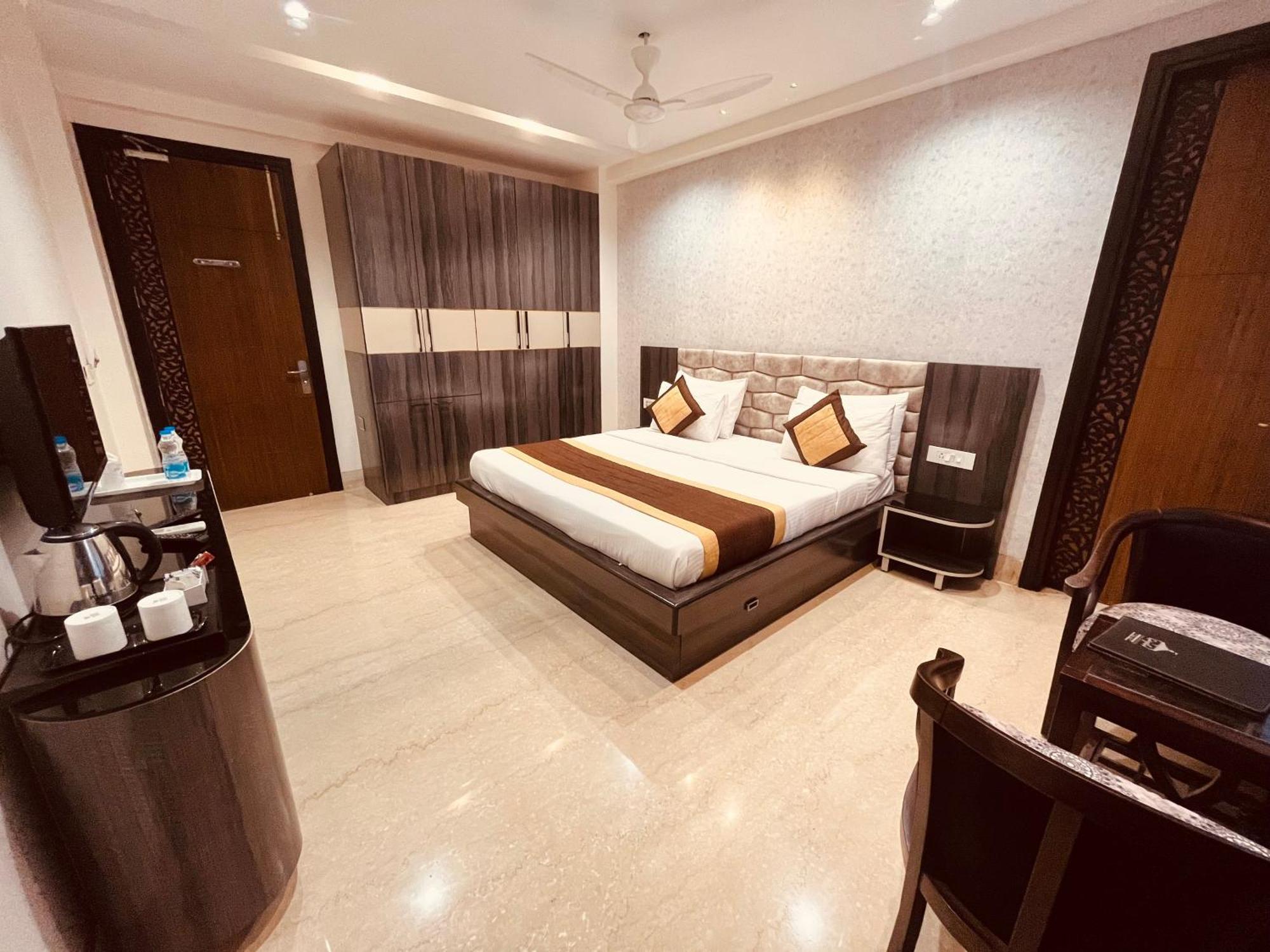 Gazebo Inn & Suites Medanta Gurgaon Exterior foto