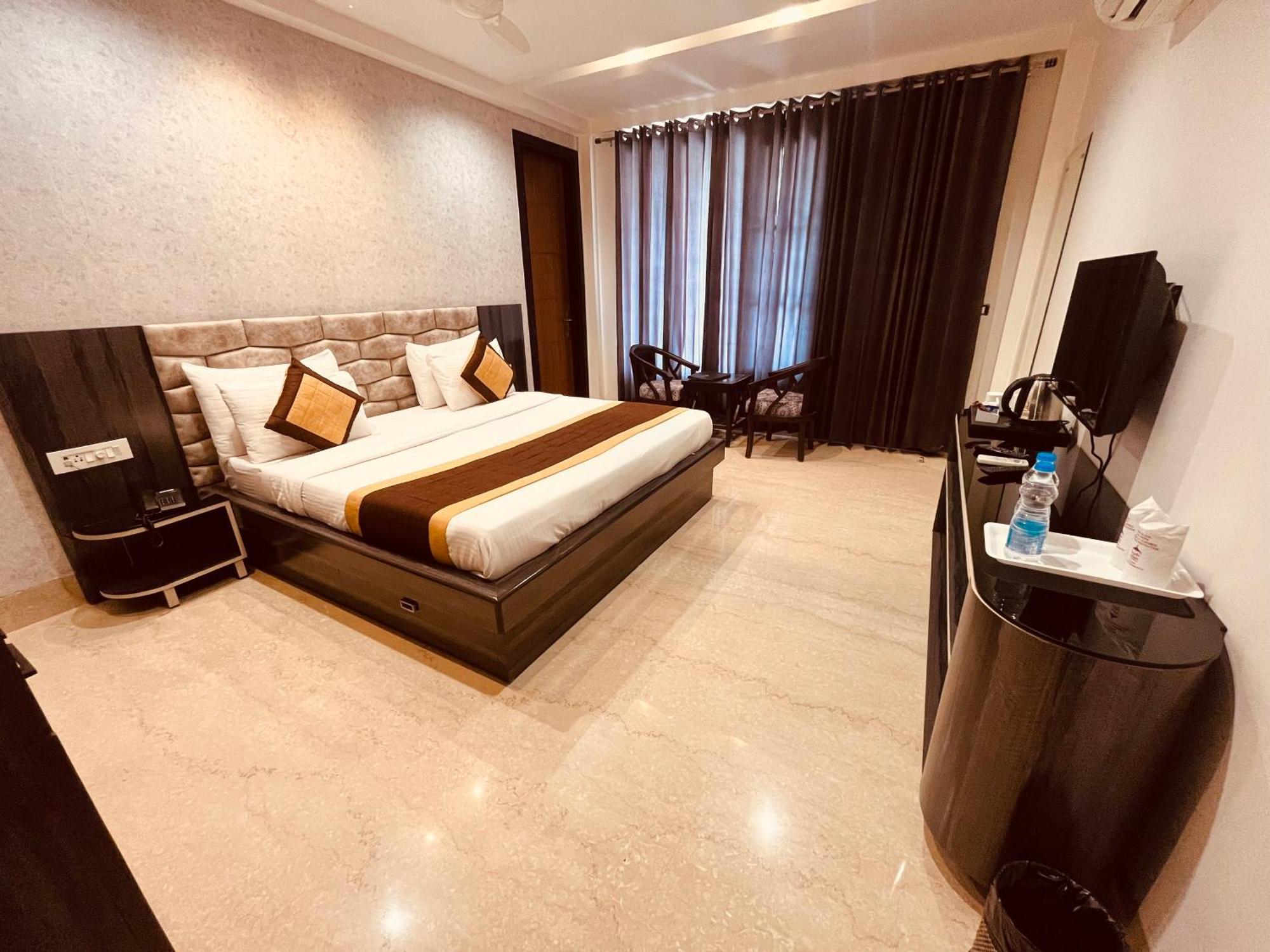 Gazebo Inn & Suites Medanta Gurgaon Exterior foto