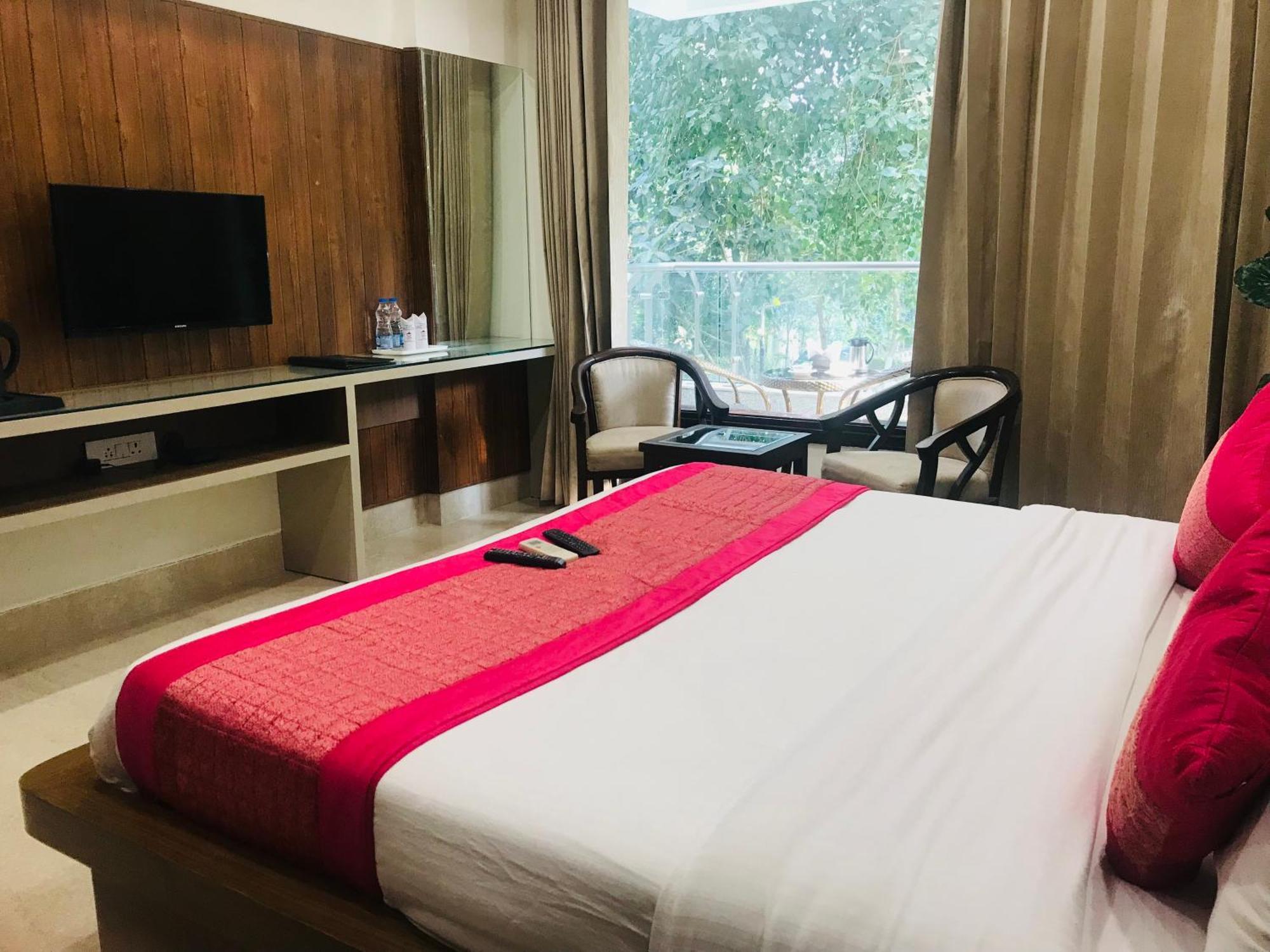 Gazebo Inn & Suites Medanta Gurgaon Exterior foto