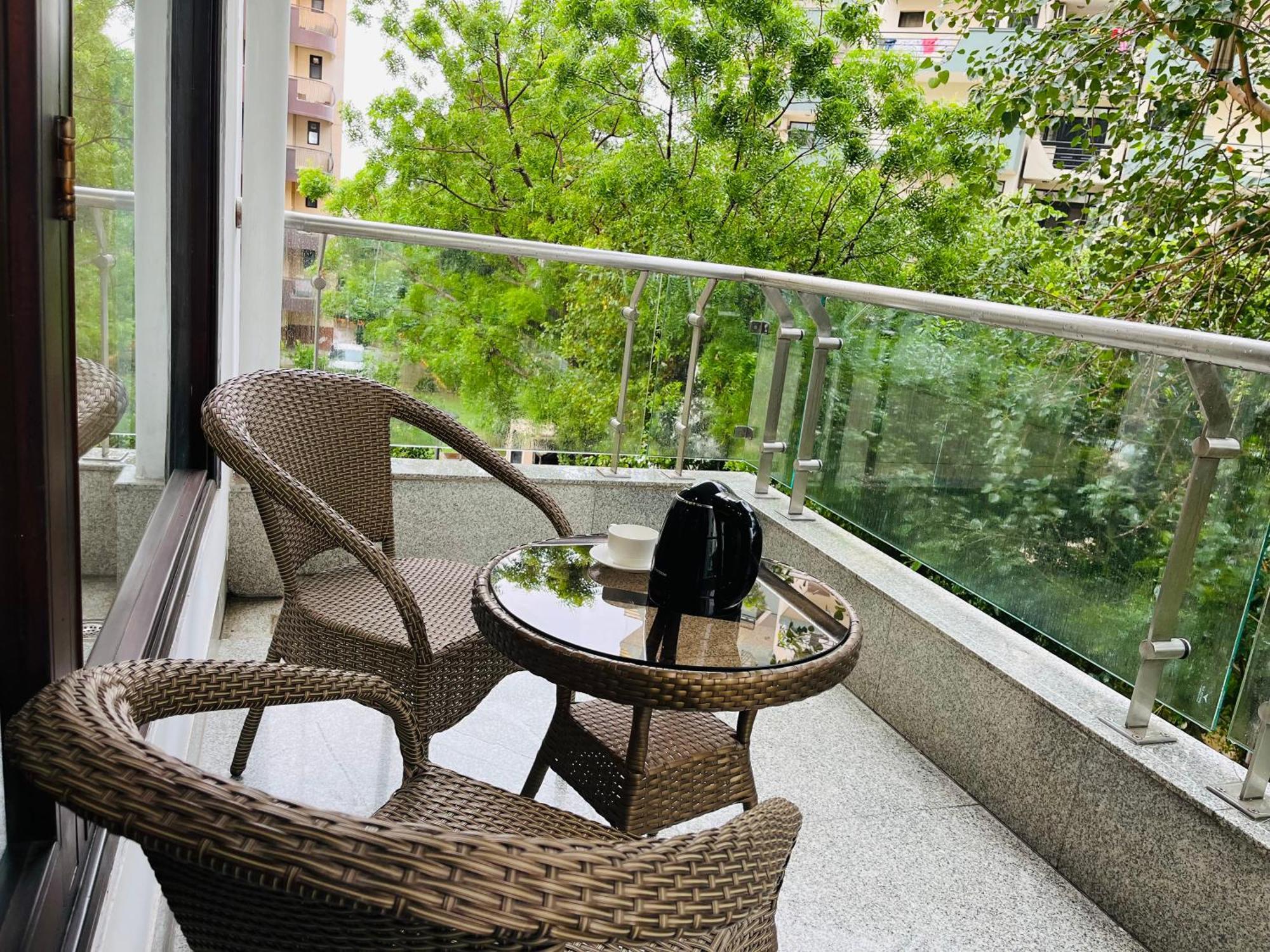 Gazebo Inn & Suites Medanta Gurgaon Exterior foto